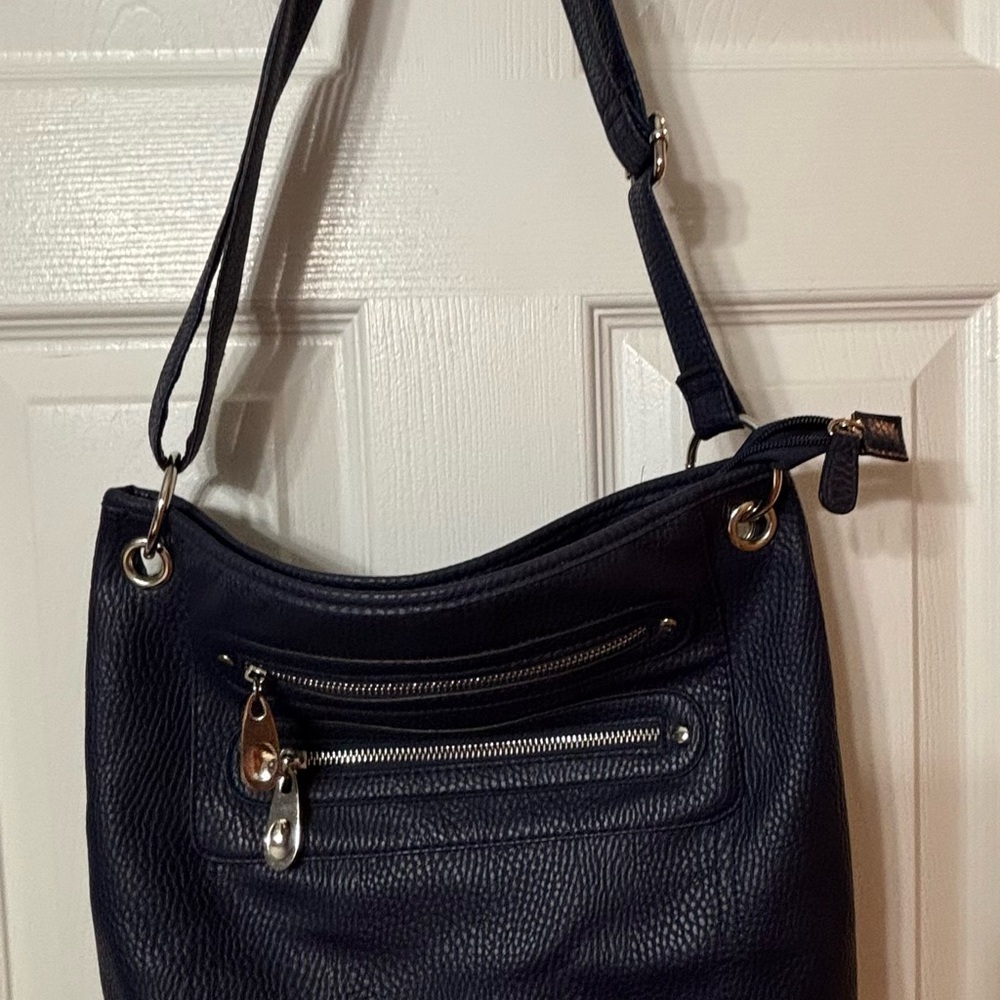 Elegant Navy Shoulder Bag